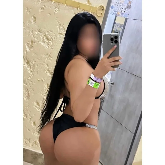 Escort latina curvy en Alcalá de Henares