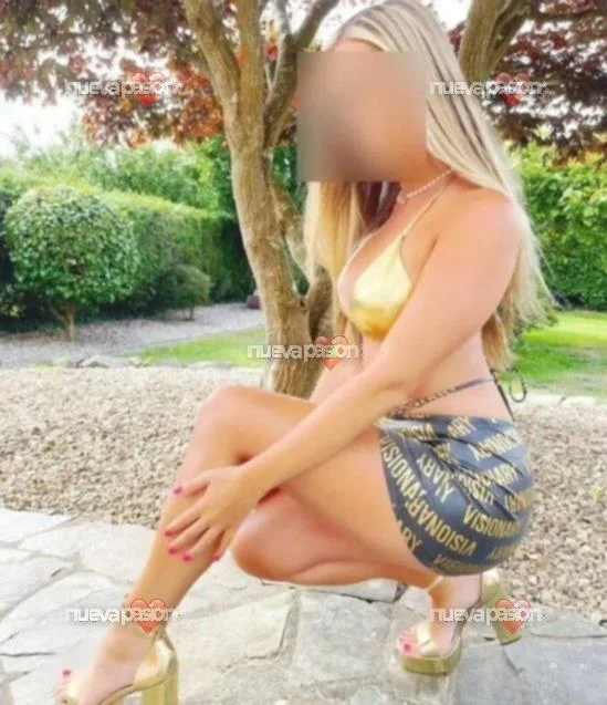 Escort blanca curvy en Don Benito