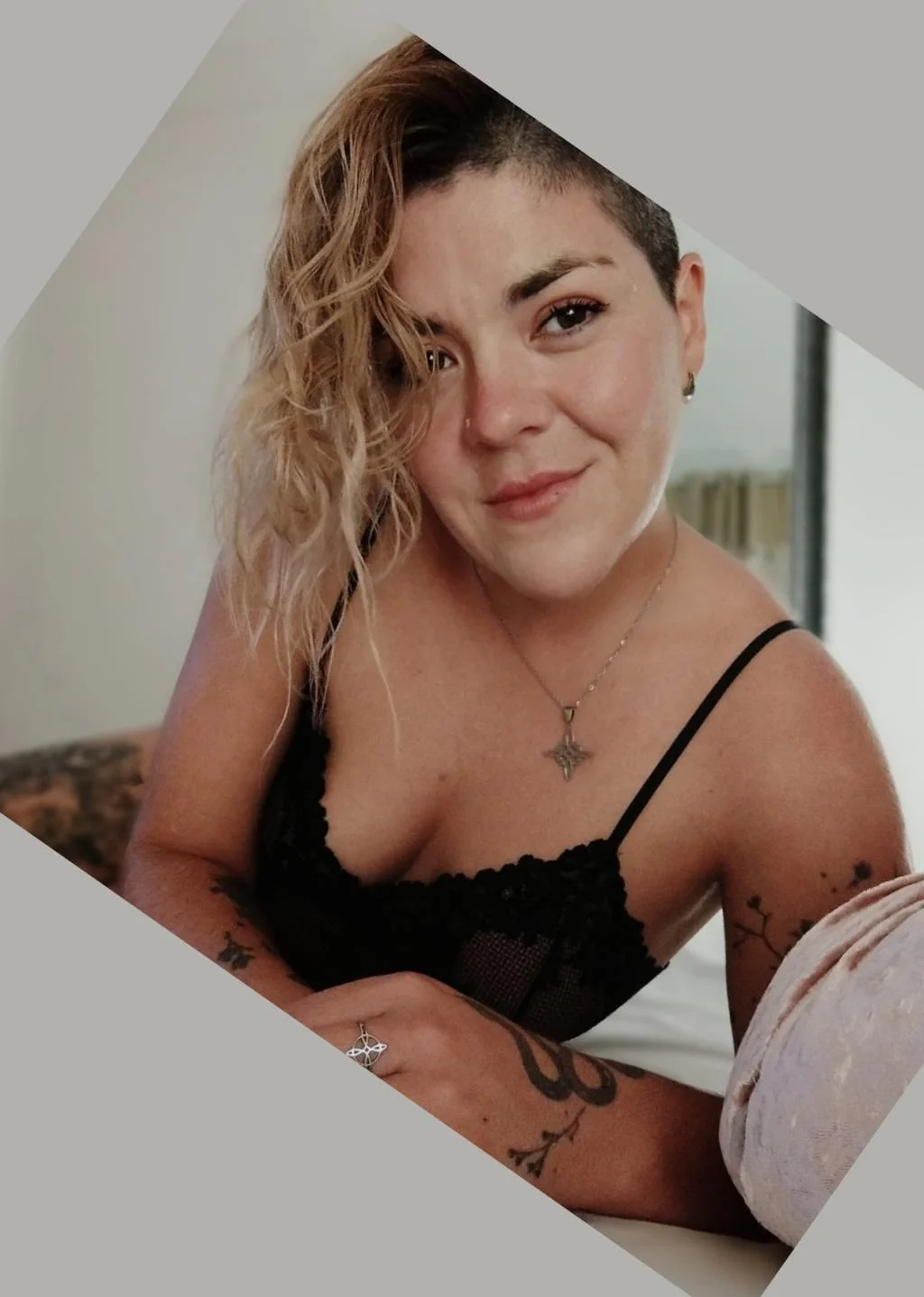 Escort latina curvy en Vitoria