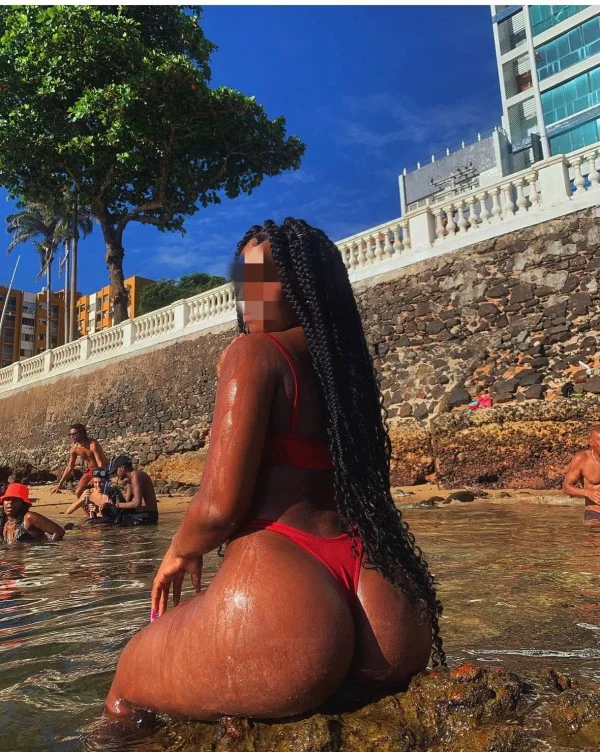 Escort mulata curvy en Marbella