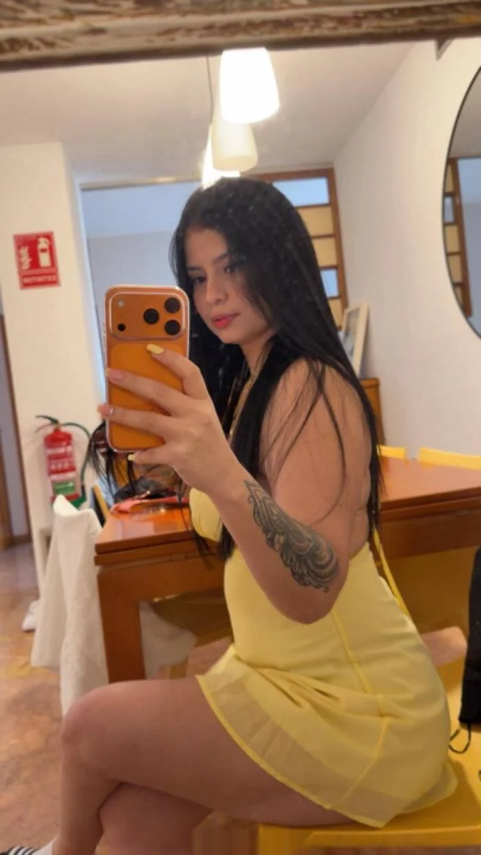 Escort latina curvy en Valencia