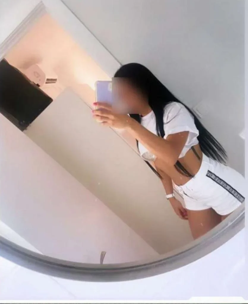 Escort latina curvy en Córdoba