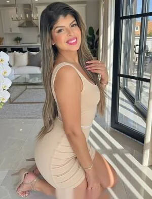 Escort latina curvy en Tortosa