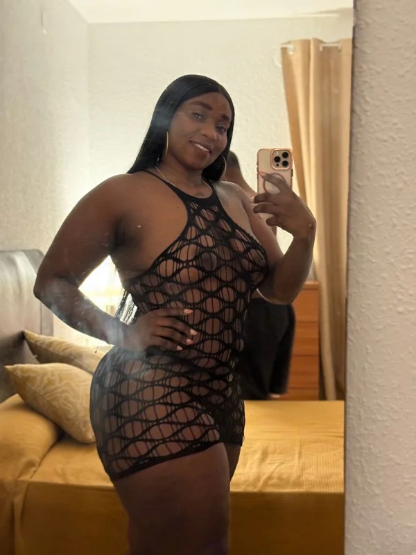 Escort mulata curvy en Barcelona