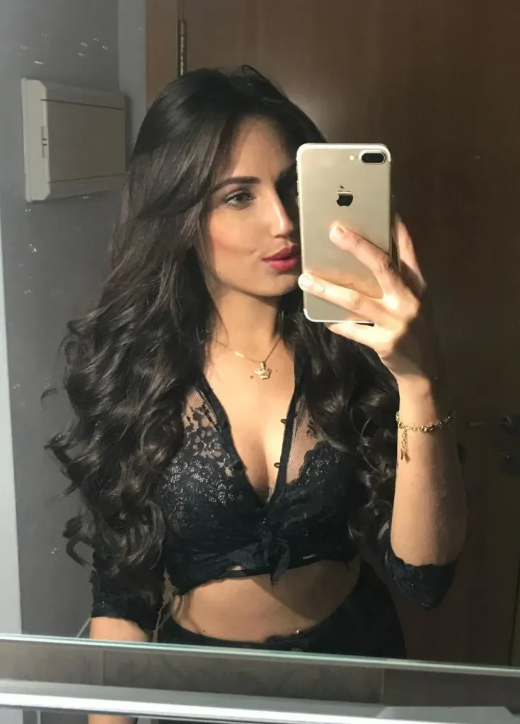 Escort latina curvy en Alicante