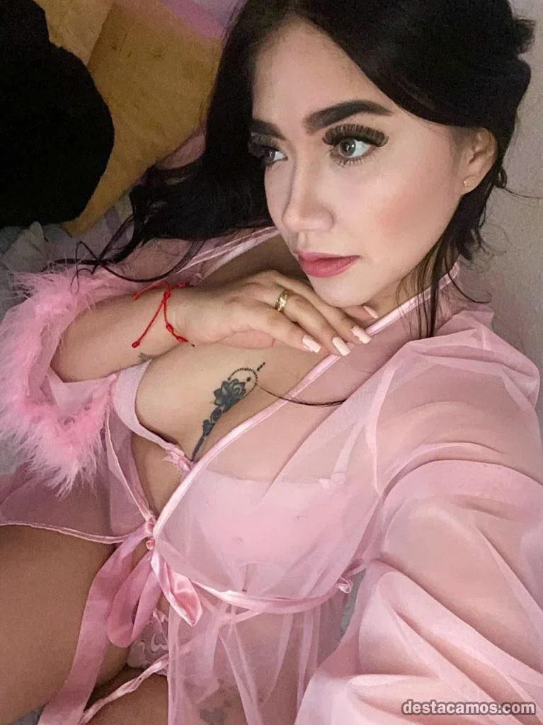 Escort latina curvy en Sevilla