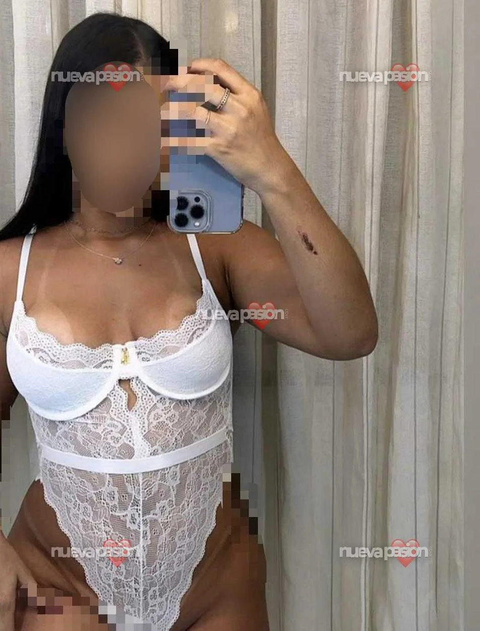 Escort latina curvy en Sevilla