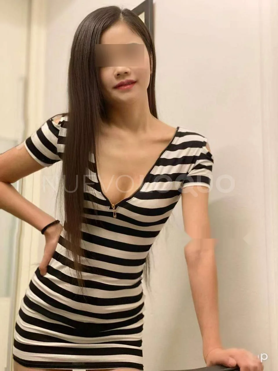 Escort asiática delgada en Palma de Mallorca