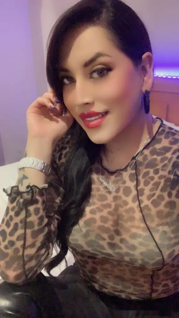 Escort latina curvy en Badajoz