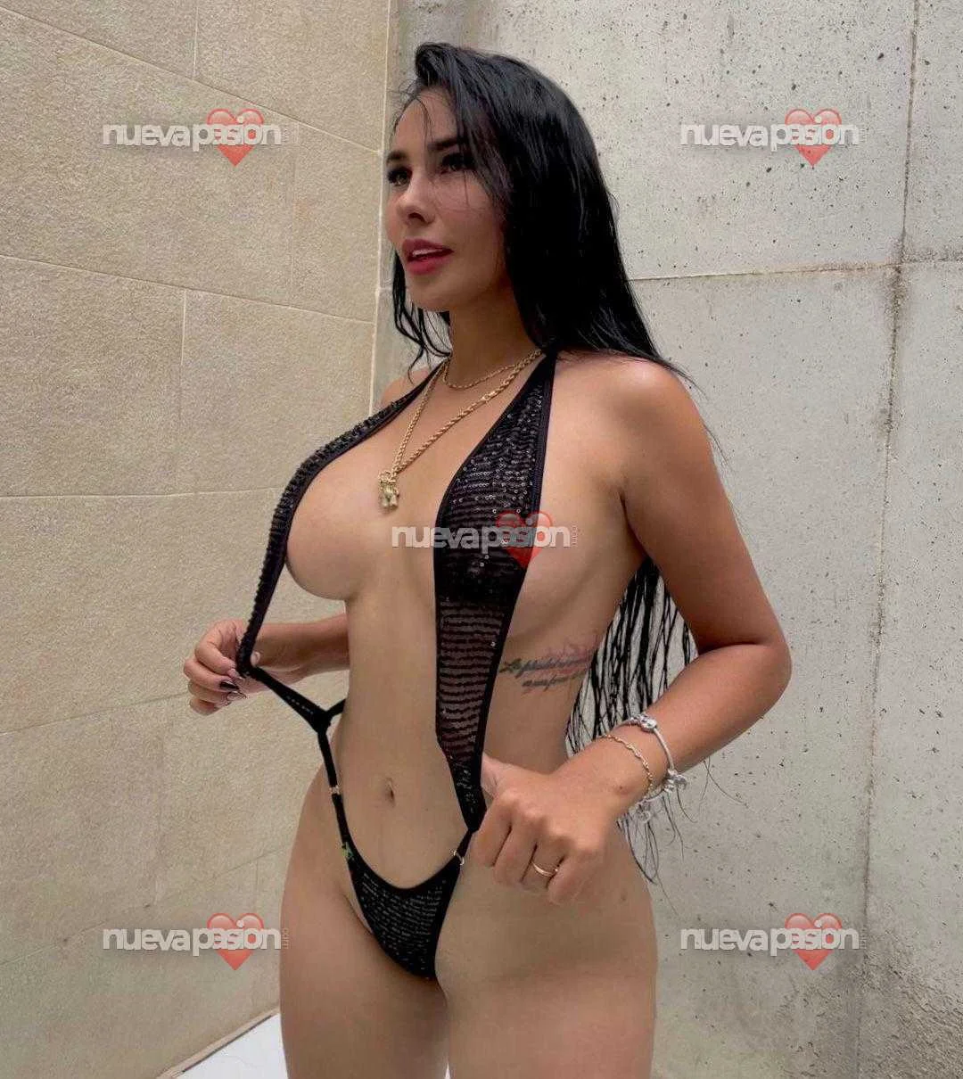 Escort latina curvy en Sevilla