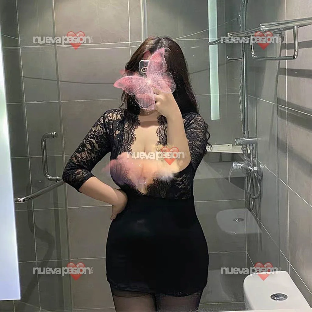 Escort asiática curvy en Barcelona