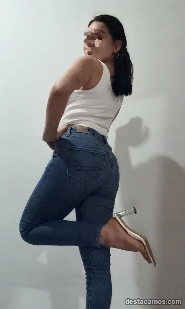 Escort latina curvy en Córdoba