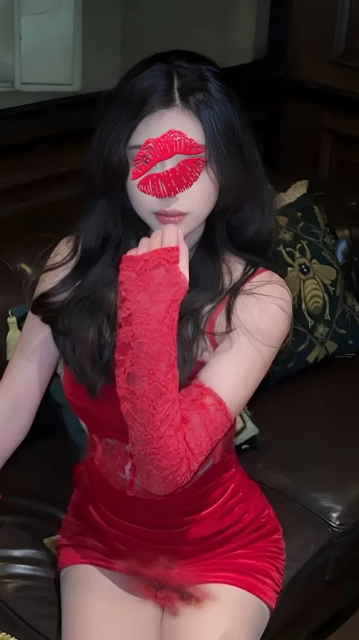 Escort asiática curvy en Pamplona