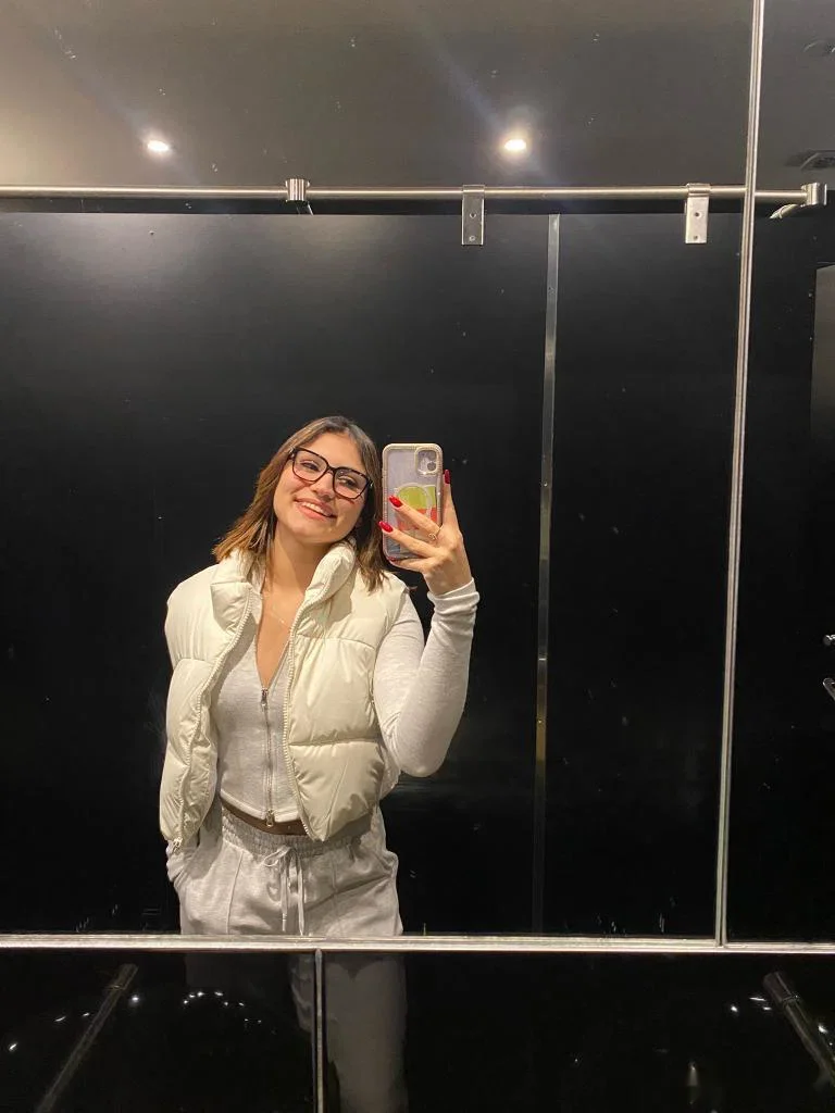 Escort latina delgada en Murcia