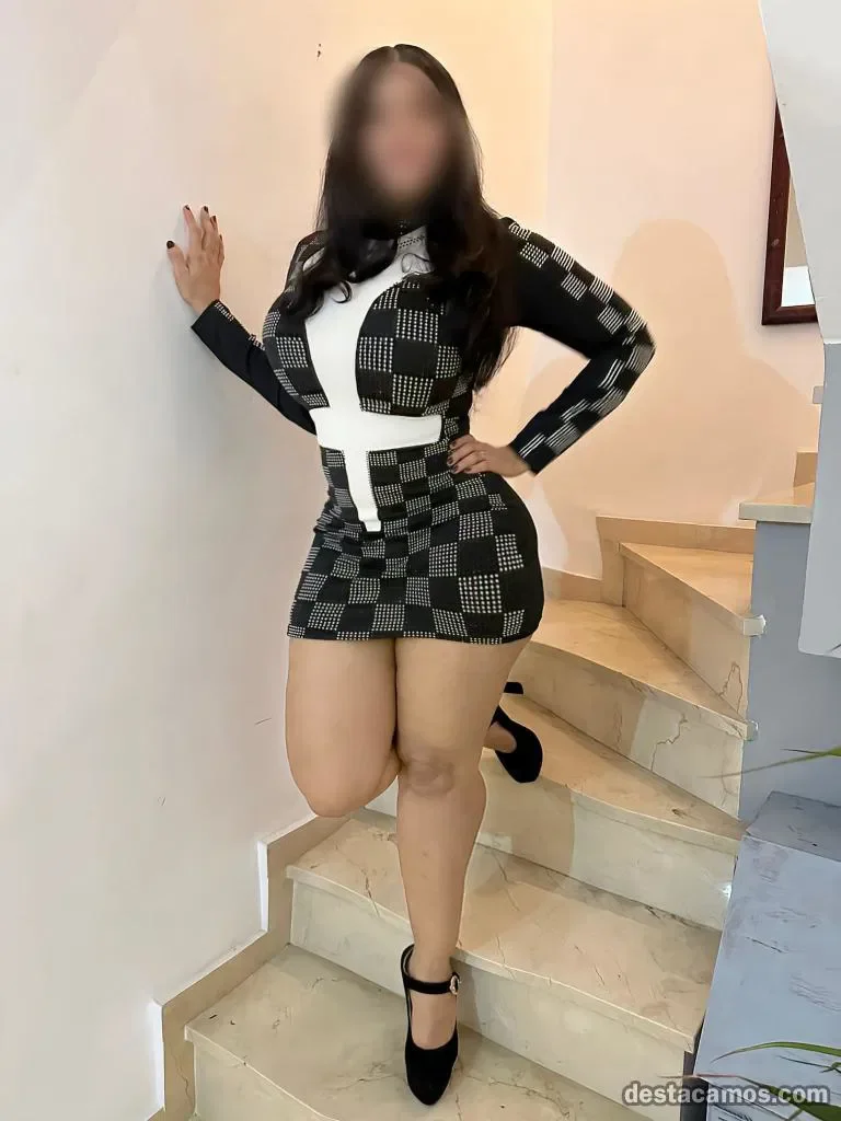 Escort latina curvy en La Coruña