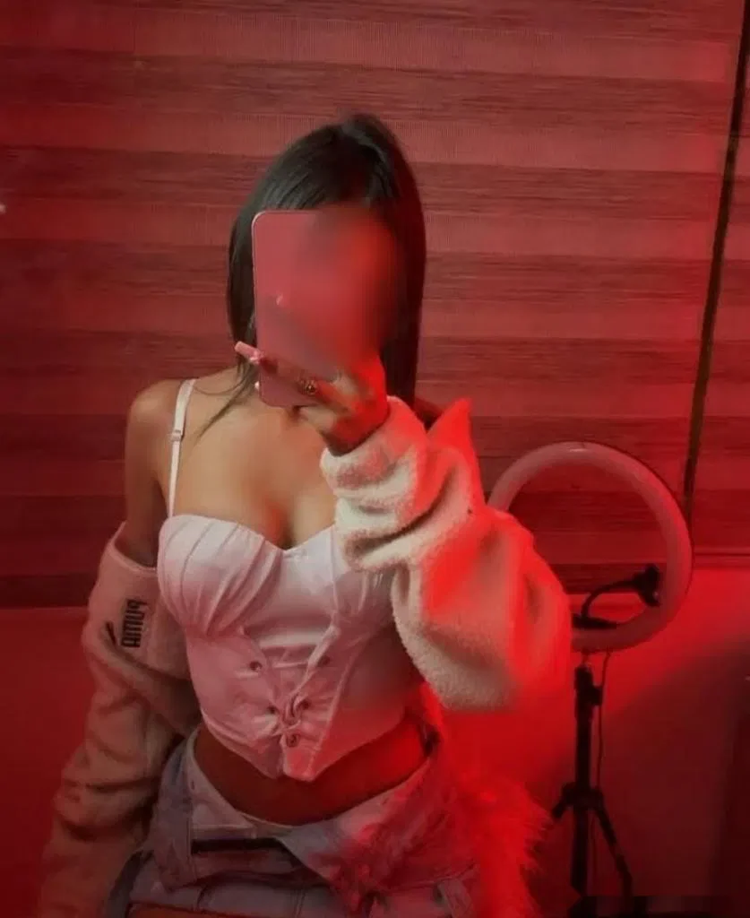 Escort latina curvy en Almería