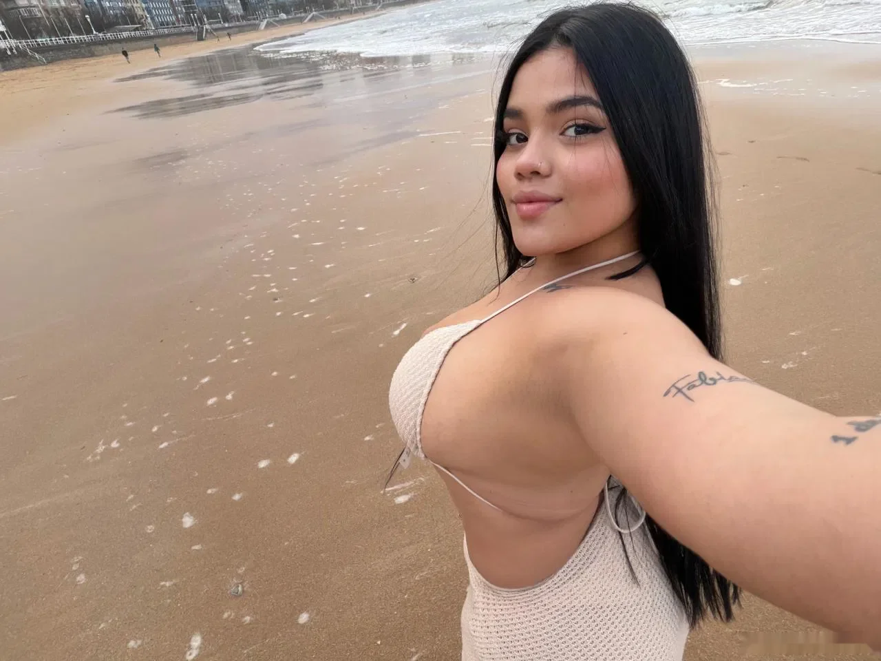 Escort latina curvy en Oviedo