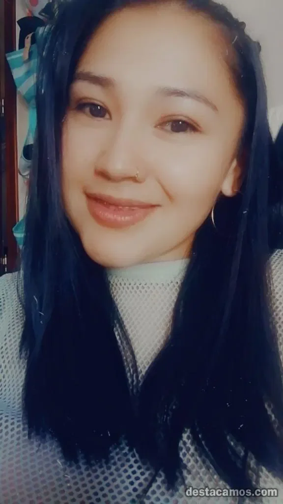 Escort asiática delgada en Málaga