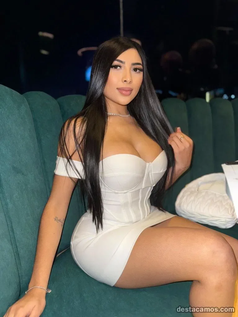 Escort latina curvy en Málaga