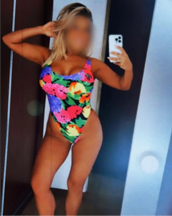 Escort latina curvy en Fuenlabrada