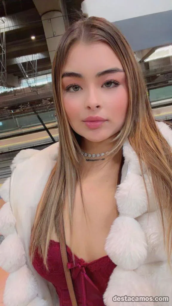 Escort latina delgada en Málaga