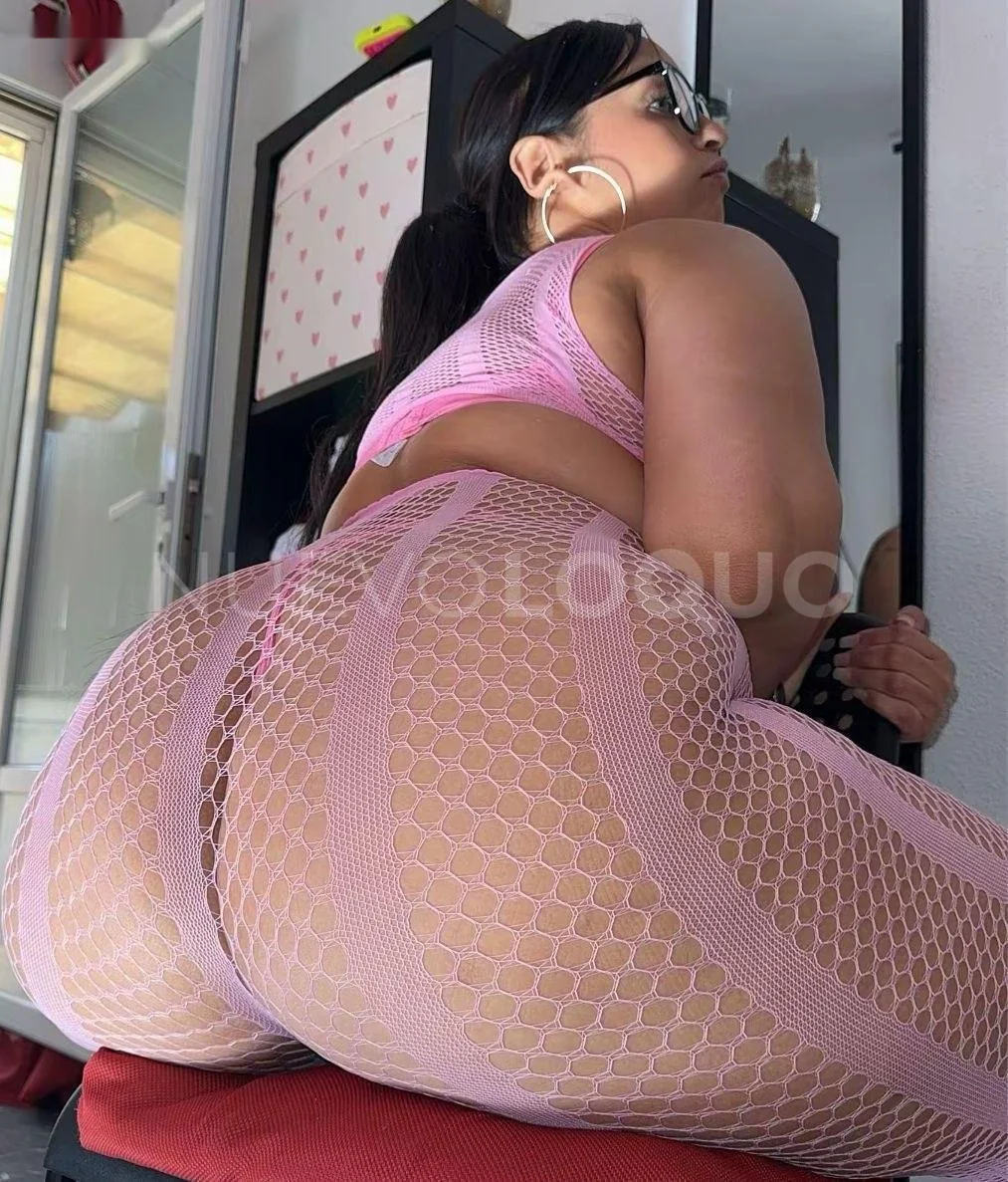 Escort latina curvy en Barcelona