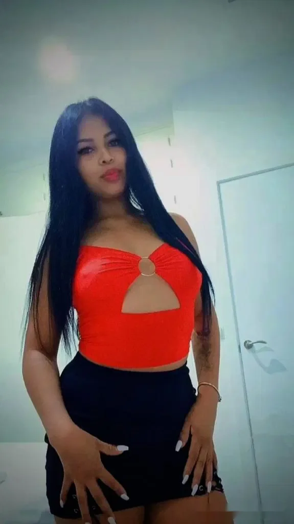 Escort latina curvy en Málaga
