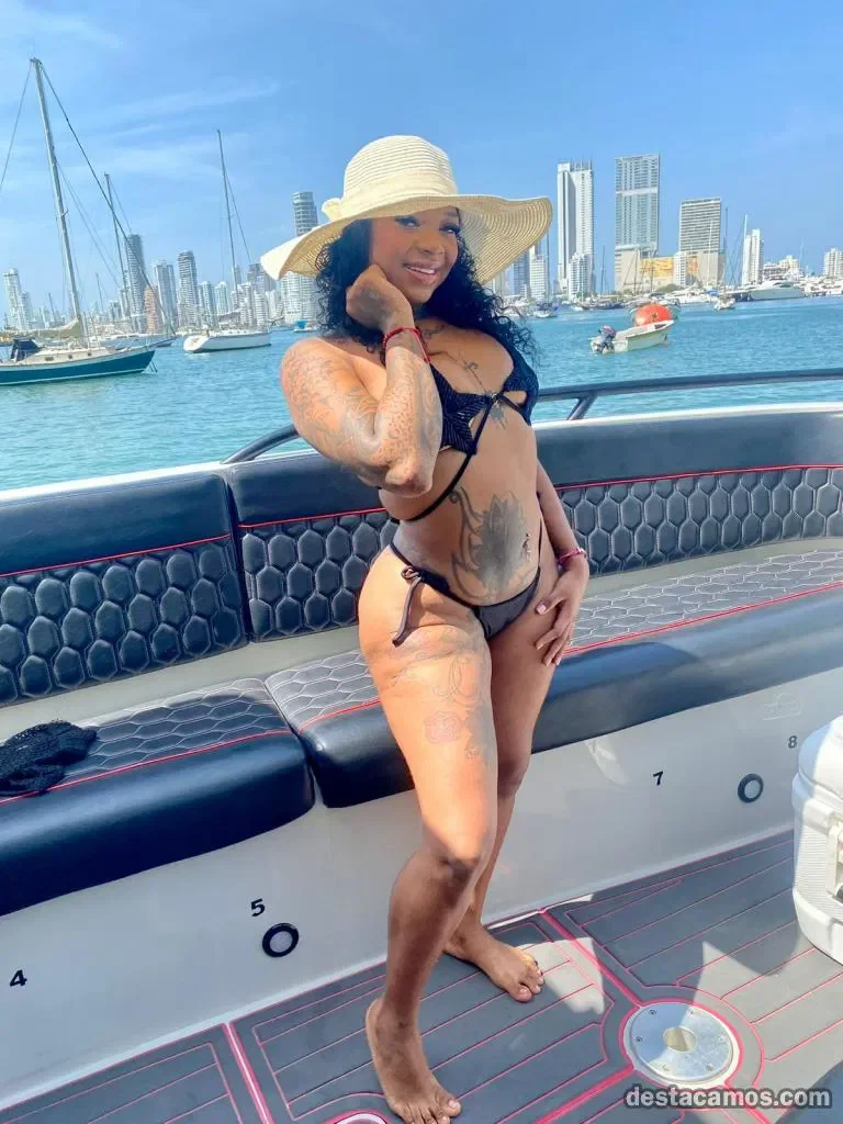 Escort mulata curvy en Lérida