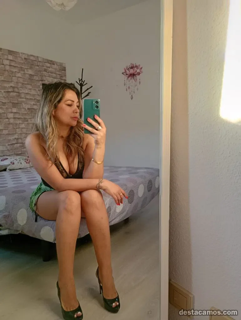 Escort latina curvy en Madrid