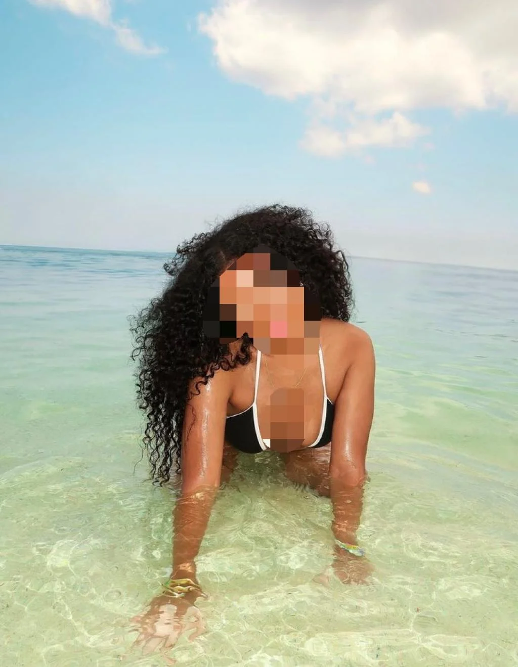 Escort mulata curvy en Oviedo