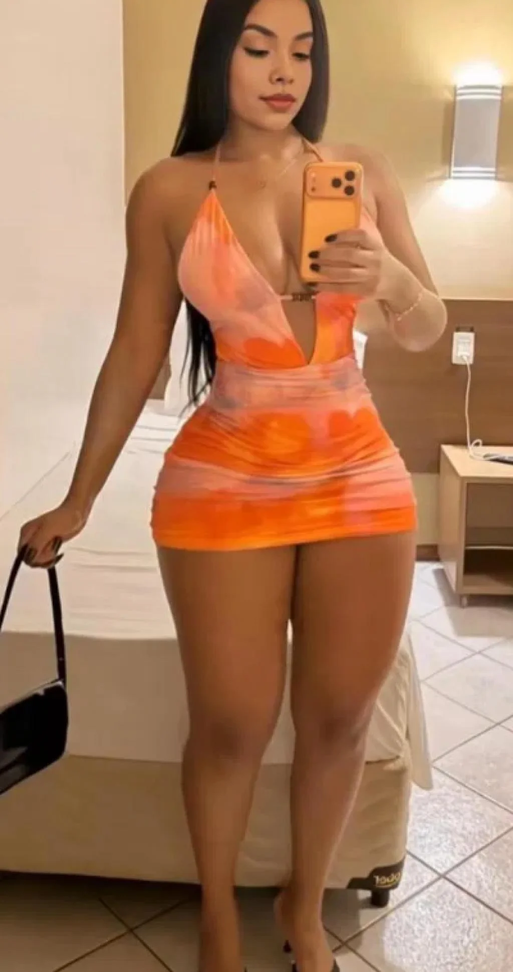 Escort latina curvy en La Coruña