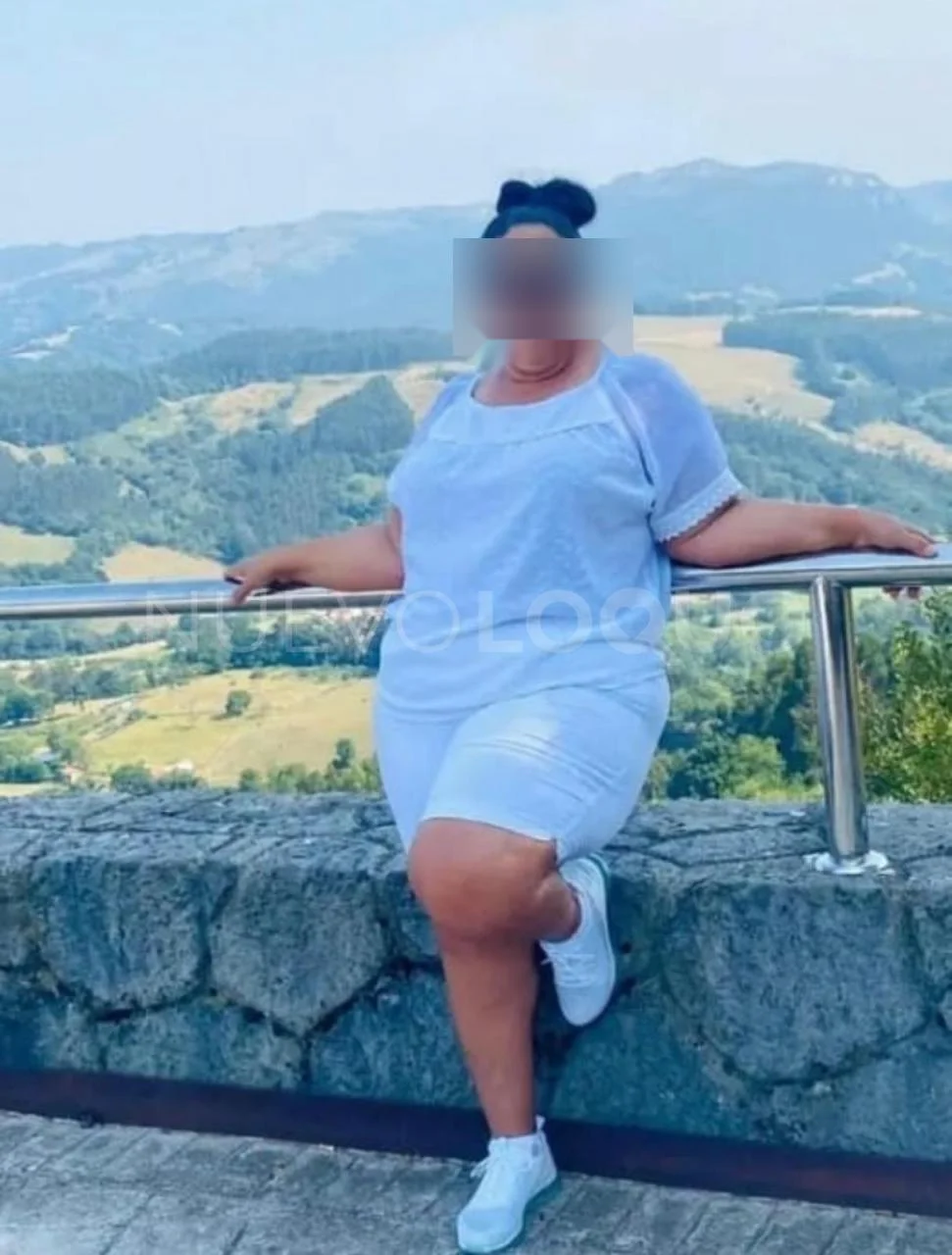 Escort blanca gordita en Barcelona