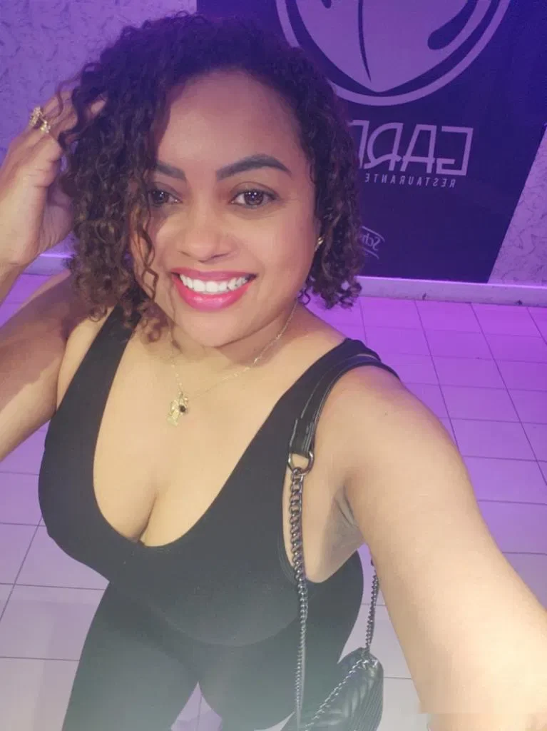 Escort mulata curvy en Zaragoza