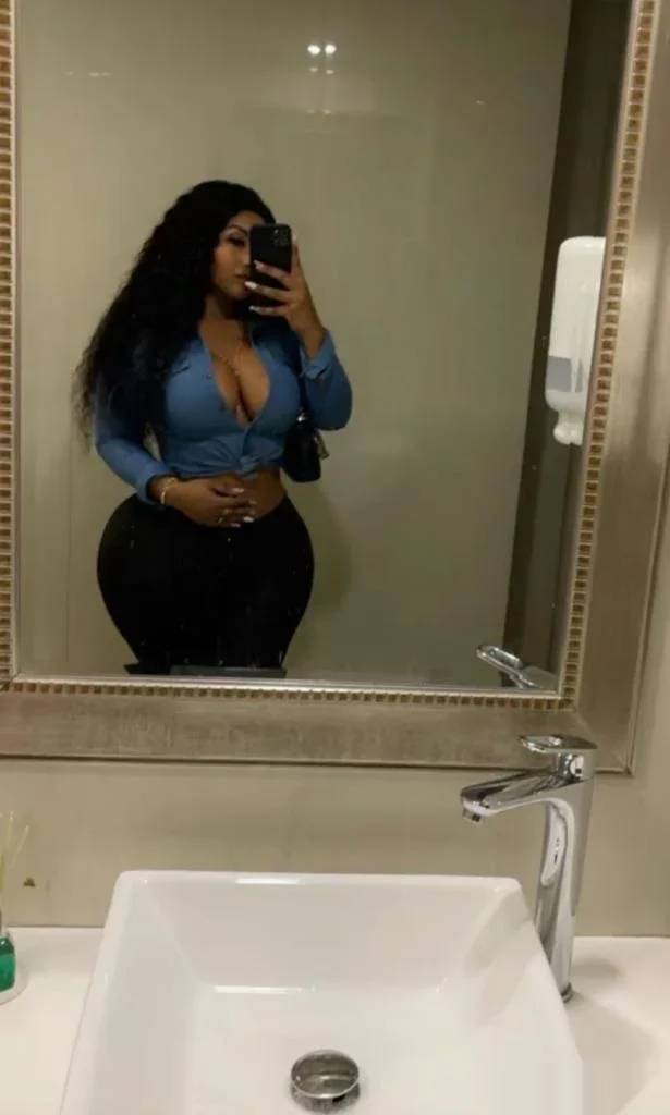 Escort mulata curvy en Barcelona