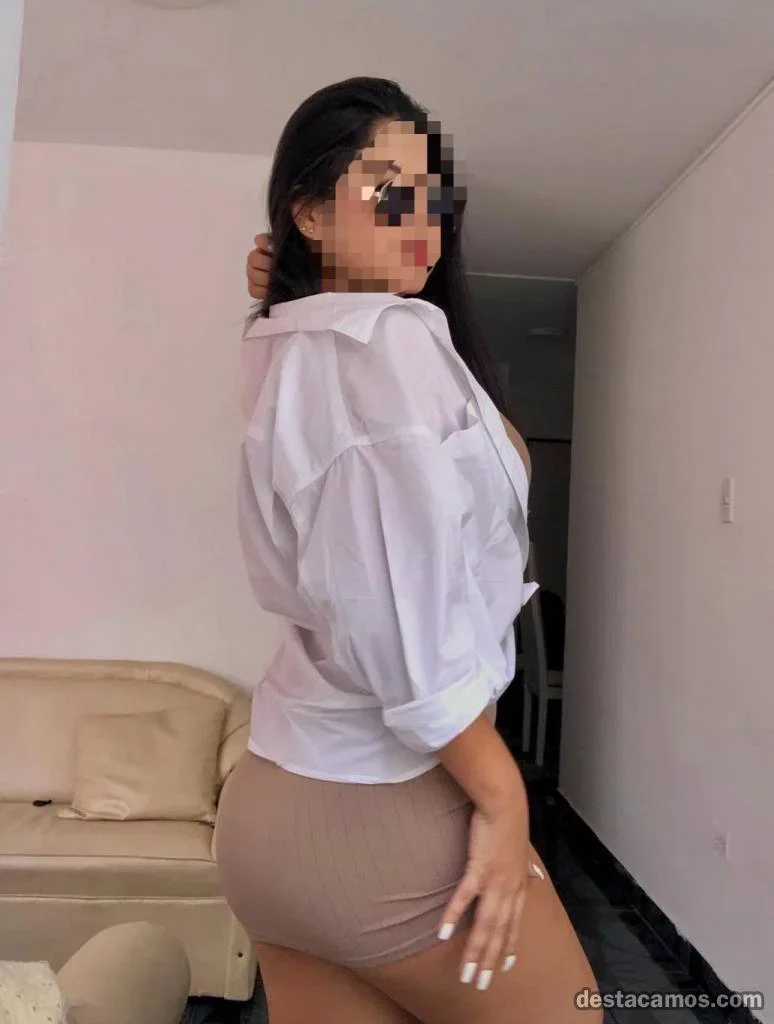 Escort latina curvy en Orense