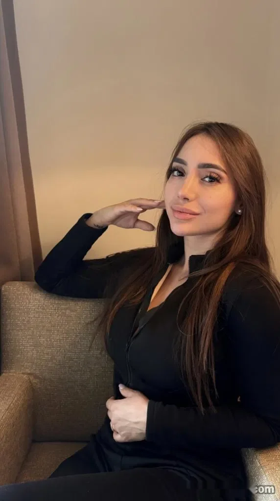 Escort latina curvy en Murcia