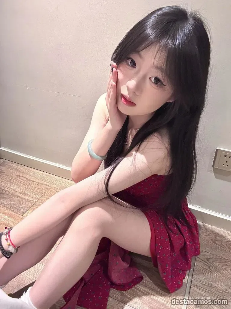 Escort asiática delgada en Burgos