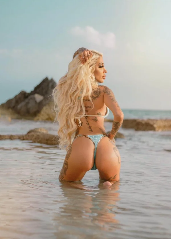 Escort latina curvy en Barcelona
