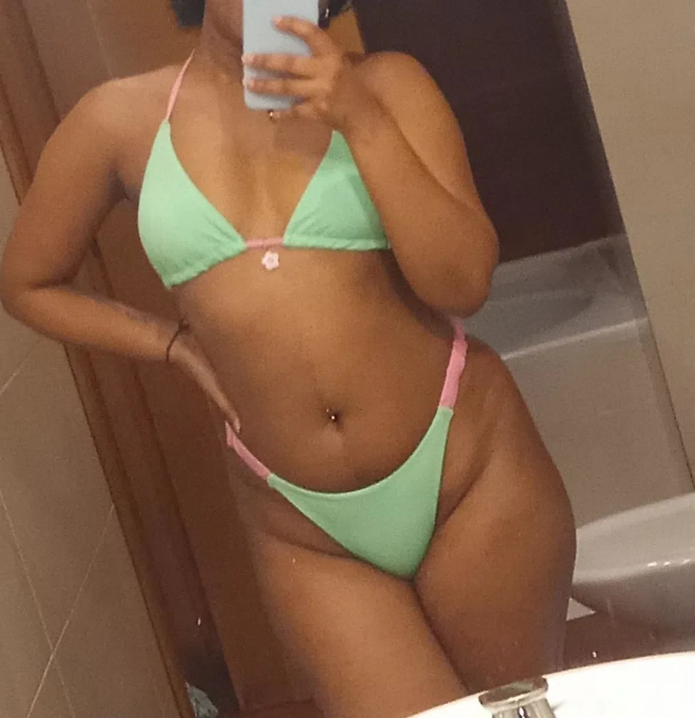 Escort latina curvy en Cáceres