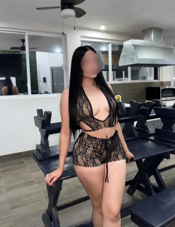 Escort latina curvy en Móstoles
