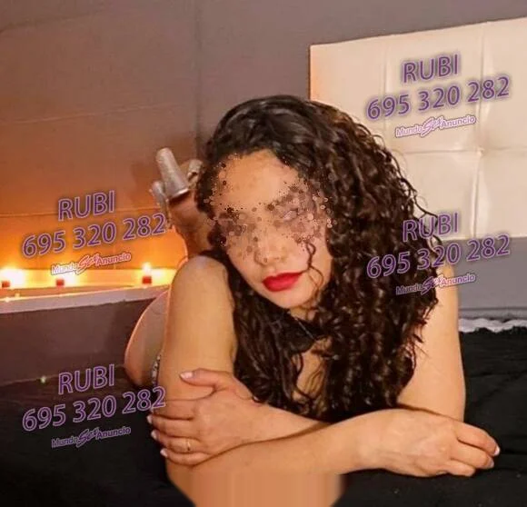 Escort latina curvy en Pamplona