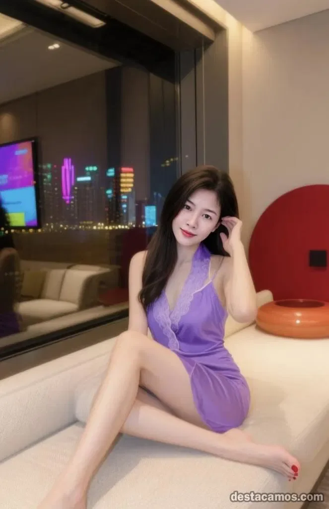 Escort asiática delgada en Barcelona