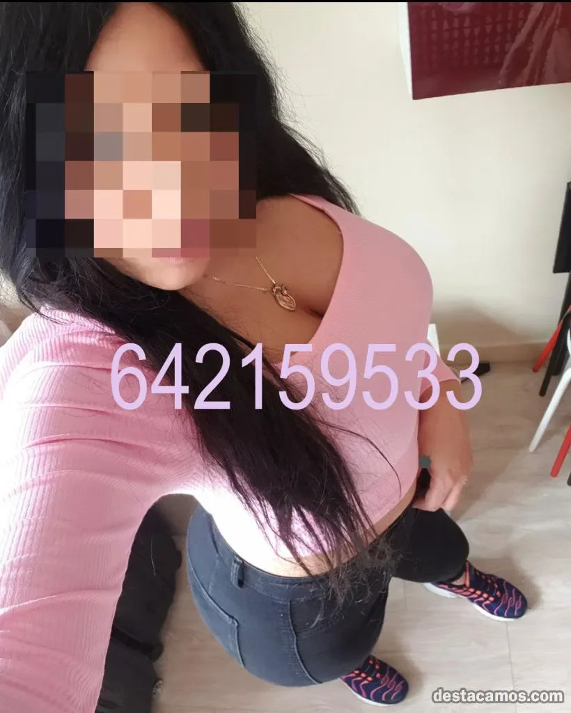 Escort latina curvy en Cantabrana