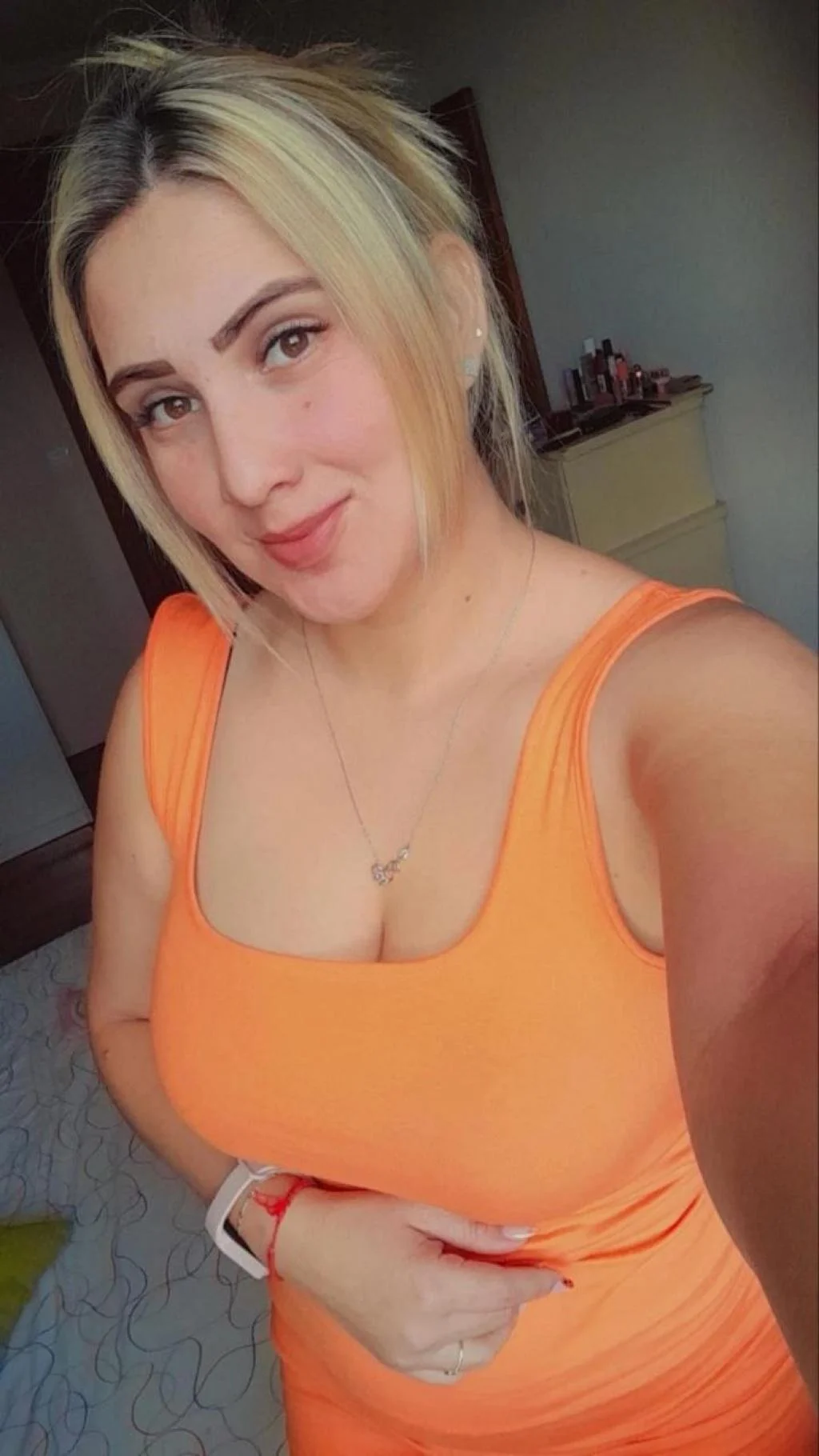 Escort blanca curvy en Bilbao