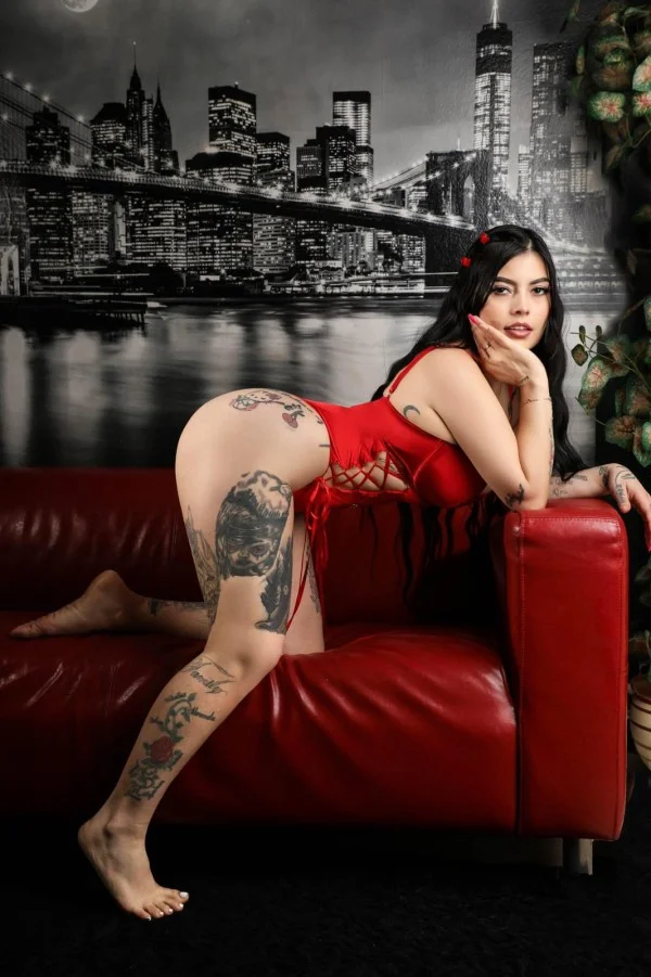 Escort latina curvy en Mataró