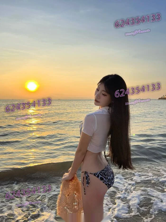 Escort asiática curvy en Arrecife