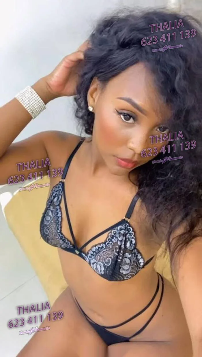 Escort mulata curvy en Gandía