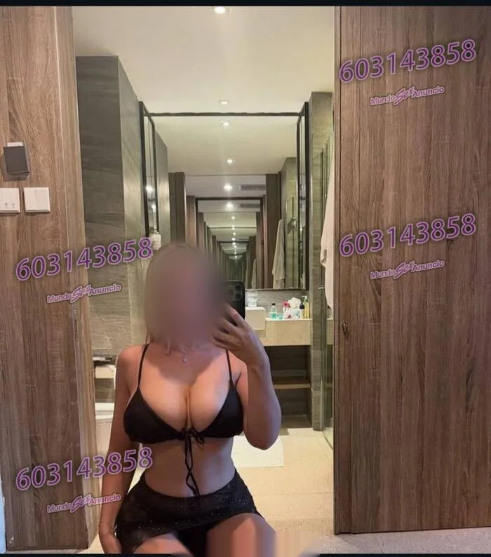 Escort latina curvy en Vitoria