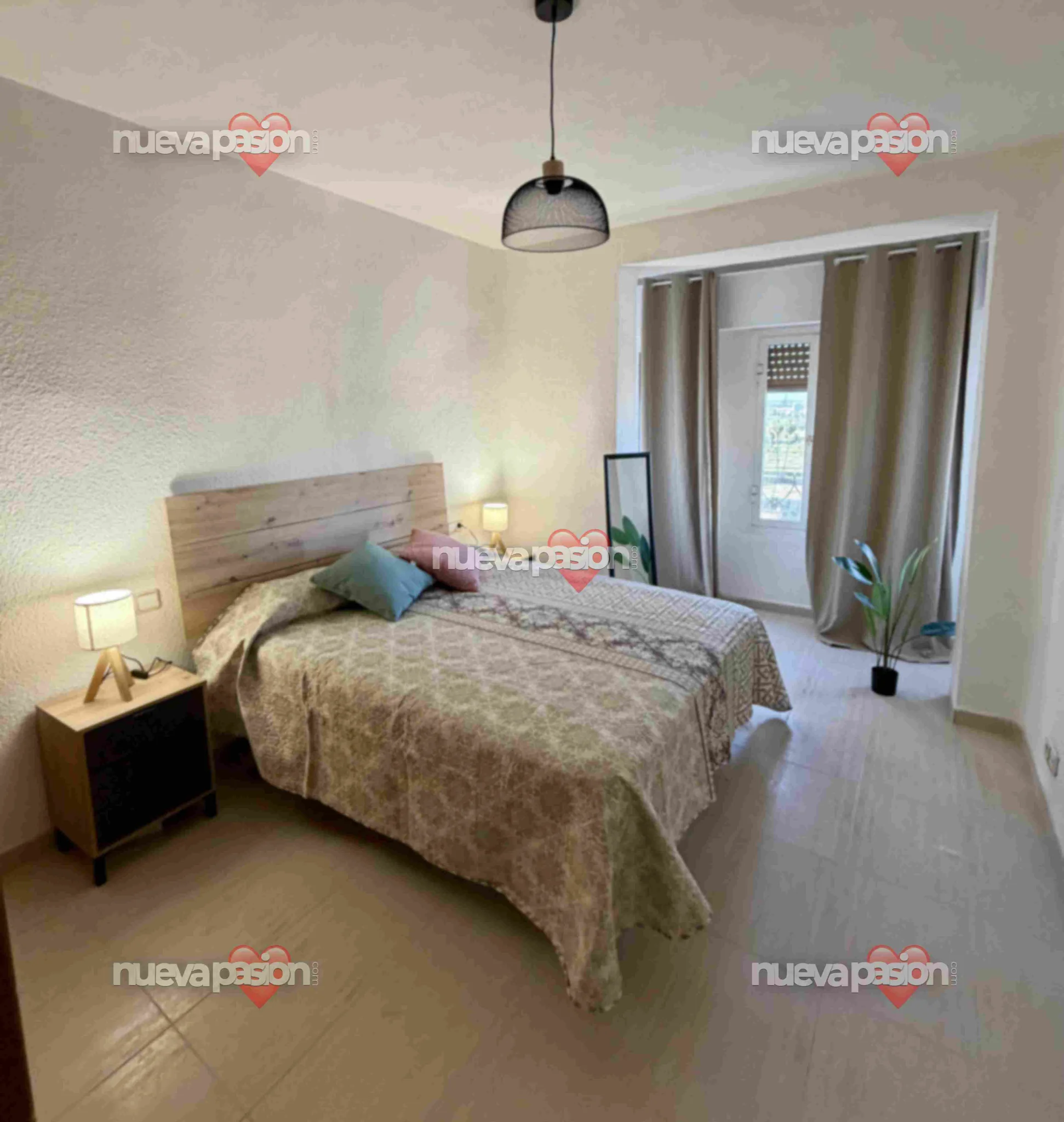 Escort latina curvy en Murcia