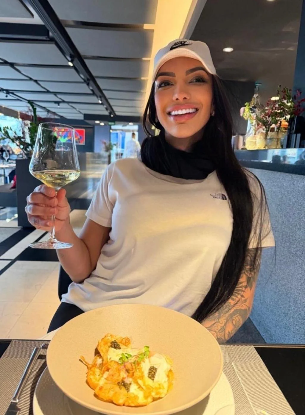 Escort latina curvy en Vitoria